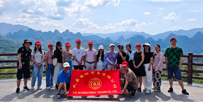 Jul 24, 2022 - He Yuan Climb Mountain